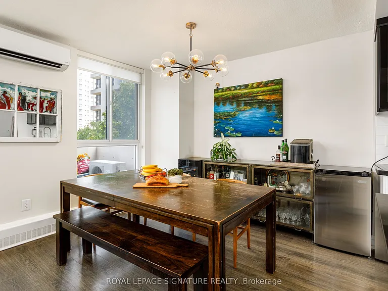 35 Ormskirk Ave #302 — Photo 9