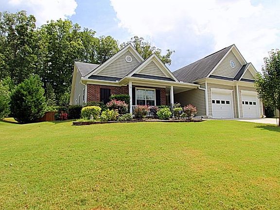2nd image of 445 Ballyshannon Dr