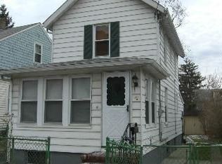 42 Kossuth St, Haledon, NJ 07508