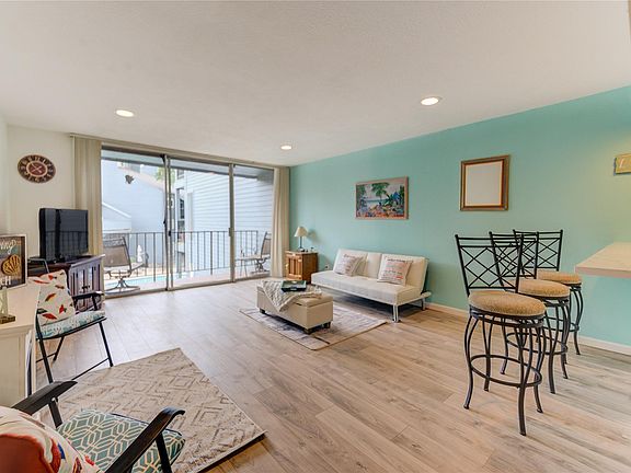 5th image of 12500 Melville Dr APT 230C