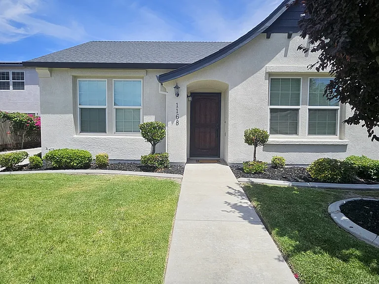 1168 Fiore Way — Photo 4
