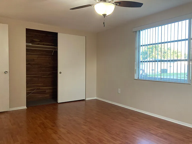 7010 Oakshire Dr — Photo 19