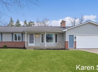 7362 Windgate Dr, Jenison, MI