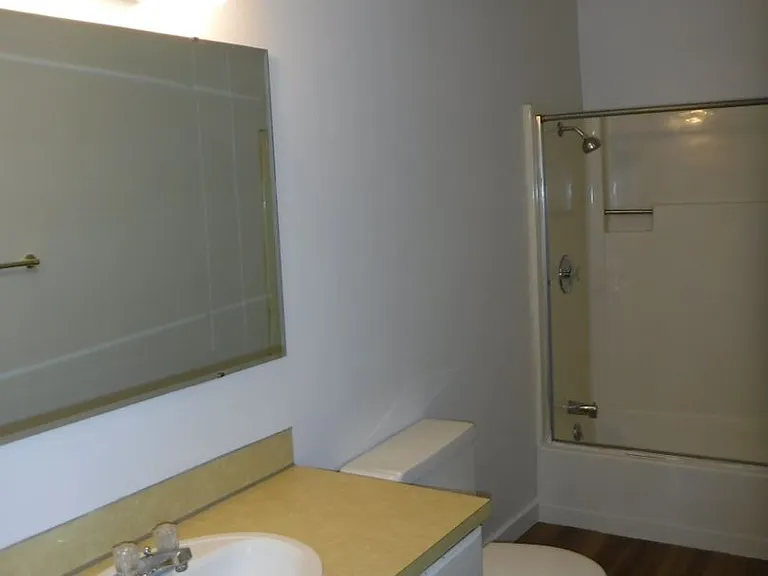 509 N Black Ave #1-8 — Photo 17