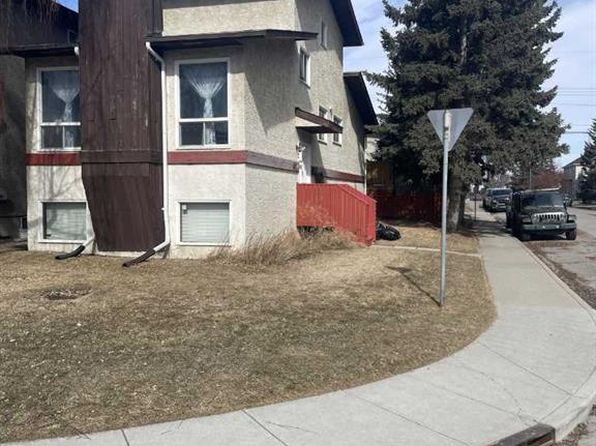 402 S 28th Ave NW, Calgary, AB T2M 2K6