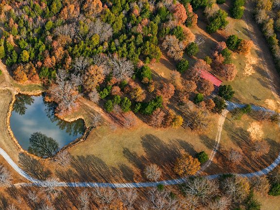 2nd image of 777 Caddo Hills Rd