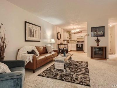725 S Alton Way Bldg 30  Unit 6a, Denver, CO, 80247