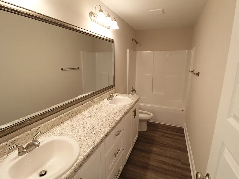 406 Noble Ct — Photo 28