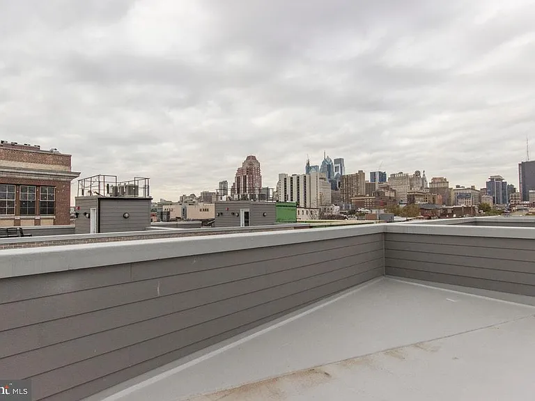 716 S Sartain St #2 — Photo 45