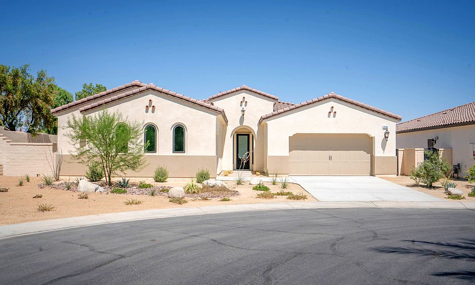 57510 Rosewood Exterior