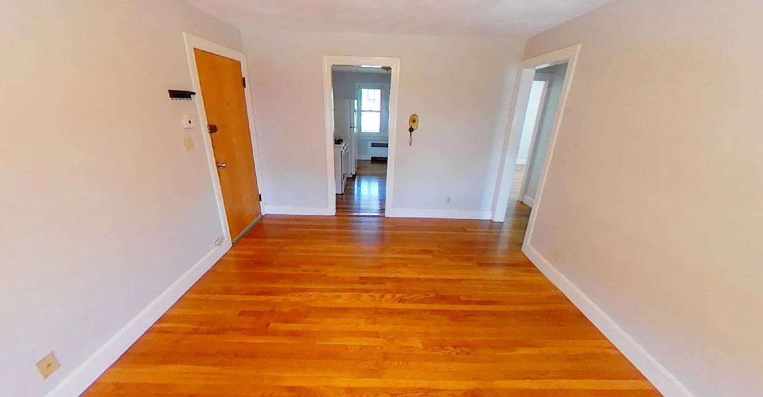 2 bed, 1.0 bath, 860 sqft, $2,200 — Photo 2
