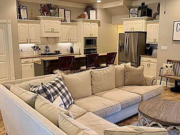 3rd image of 502 Chinquipin Dr