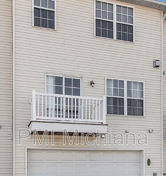 129 Clancey St — Photo 20