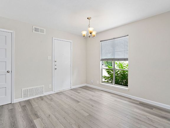 5th image of 1813 Woodland Ave #B
