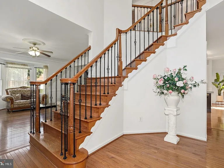 5045 Worthington Woods Way — Photo 3
