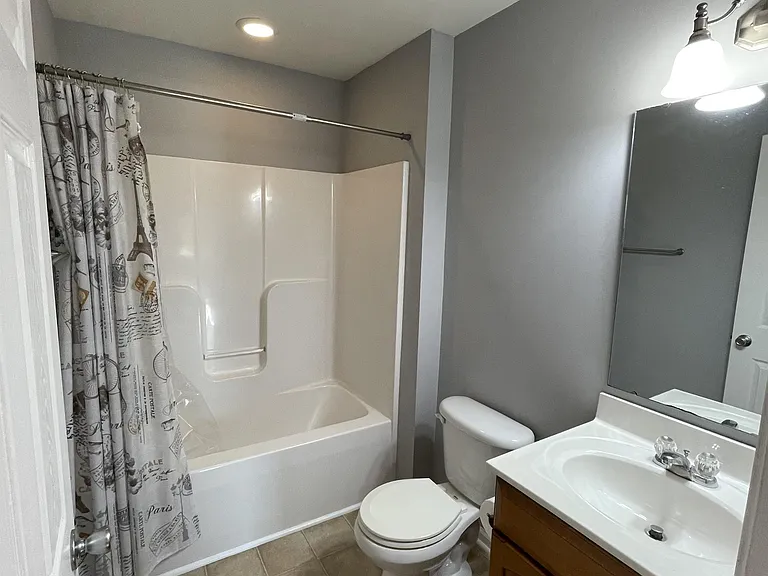 218 Colonnade St — Photo 29