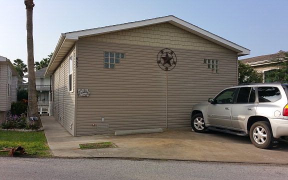 2nd image of 865 W Oyster Dr