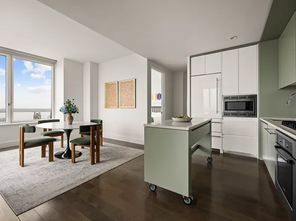 388 Bridge Street image 5 of 17