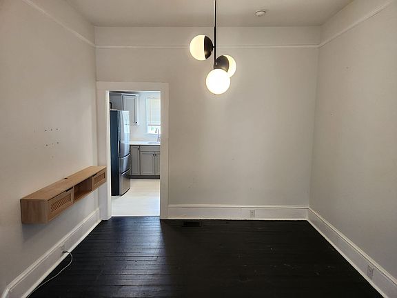 4th image of 1512 Barnard St