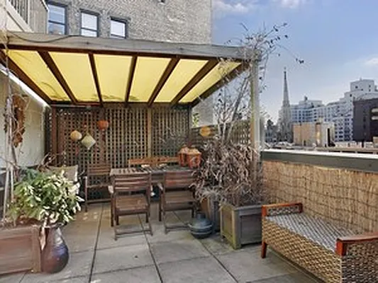 Sold by Corcoran | media 14