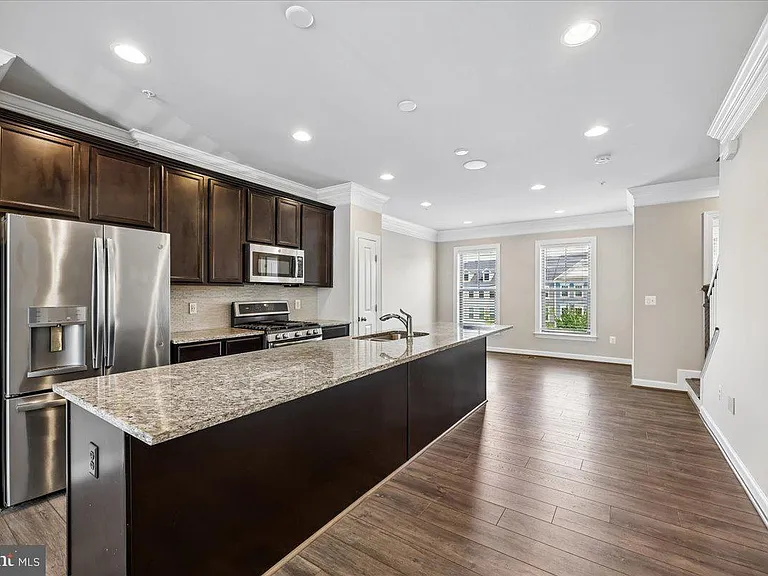 14319 Potomac Heights Ln — Photo 26