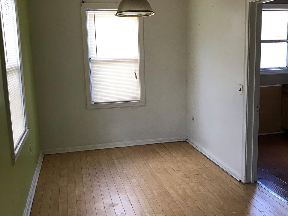 1st image of 3152 Gilmore St