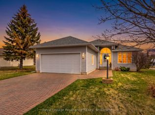 94 Sandbanks Ct, Prince Edward County, ON K0K 3L0