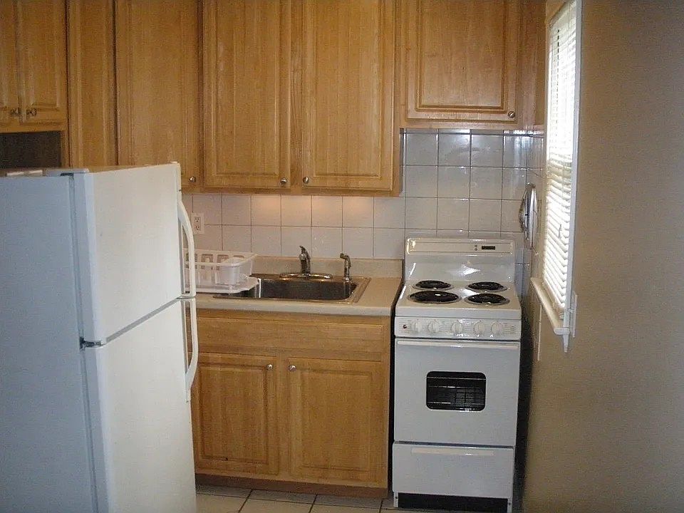 1st image of 22 Pilgrim Trl APT 1
