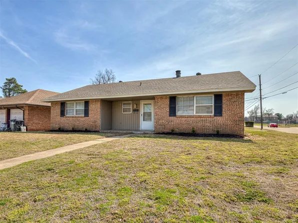 6824 NW 21st St, Bethany, OK 73008