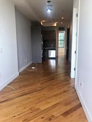 Rented by EXR | media 9