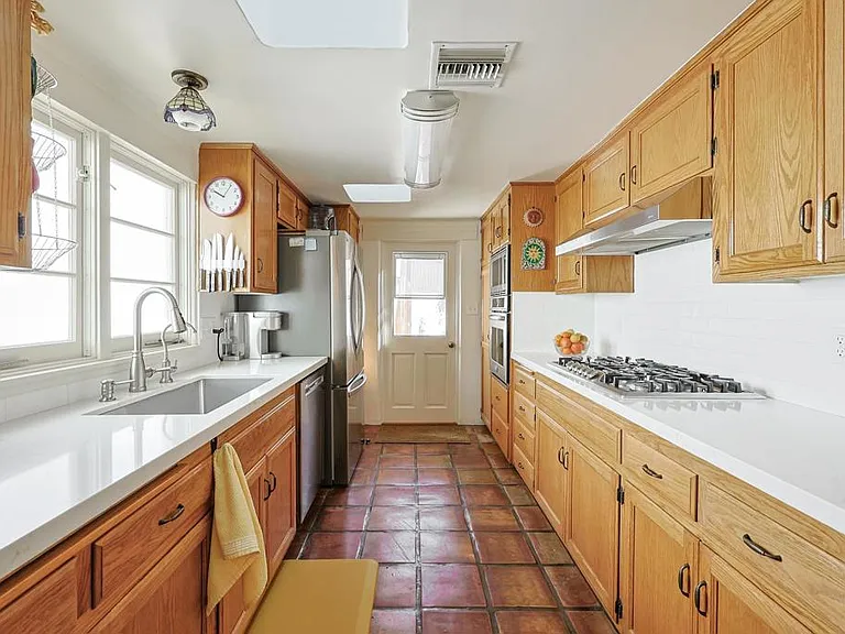 817 Margarita Ave — Photo 21