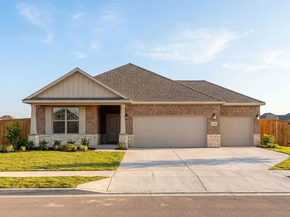 202 Briarwood Dr, Nevada, TX 75173