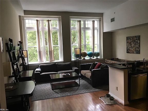 3rd image of 237 Granby St Unit 22
