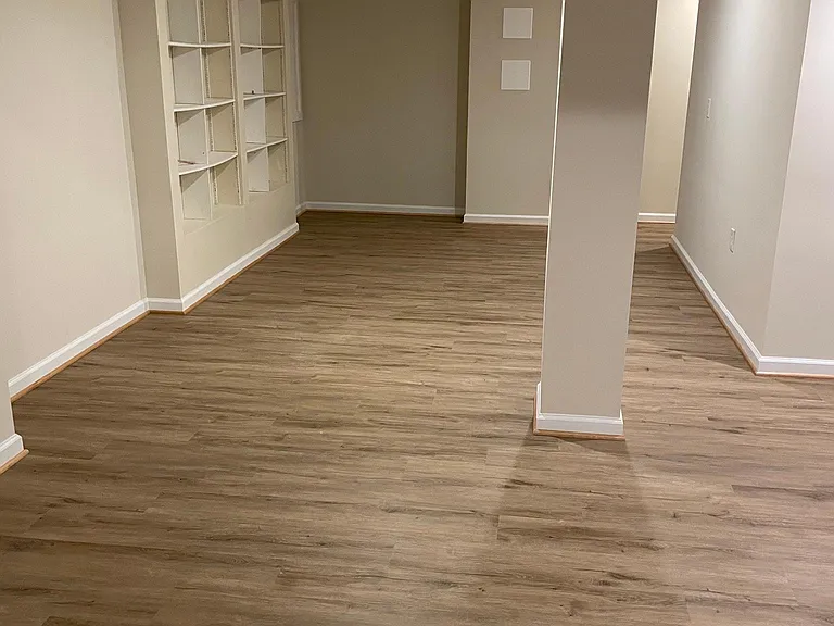 210 Earhart Ct — Photo 35
