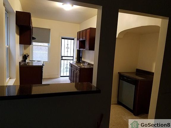 3rd image of 1036 E Chelten Ave