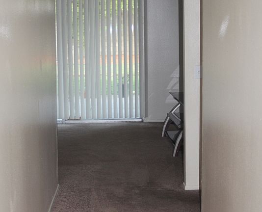 4th image of 6730 Amberwood Dr