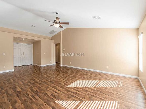 4th image of 5545 N Green Ferry Ave