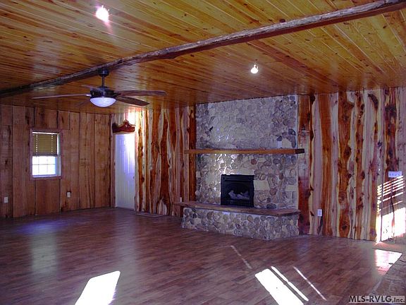 2nd image of 42 Tall Pines Dr