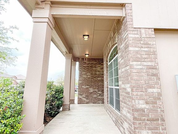 2nd image of 4608 Honeystreet Bridge Ln