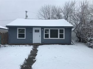 27127 Groveland St, Madison Heights, MI 48071