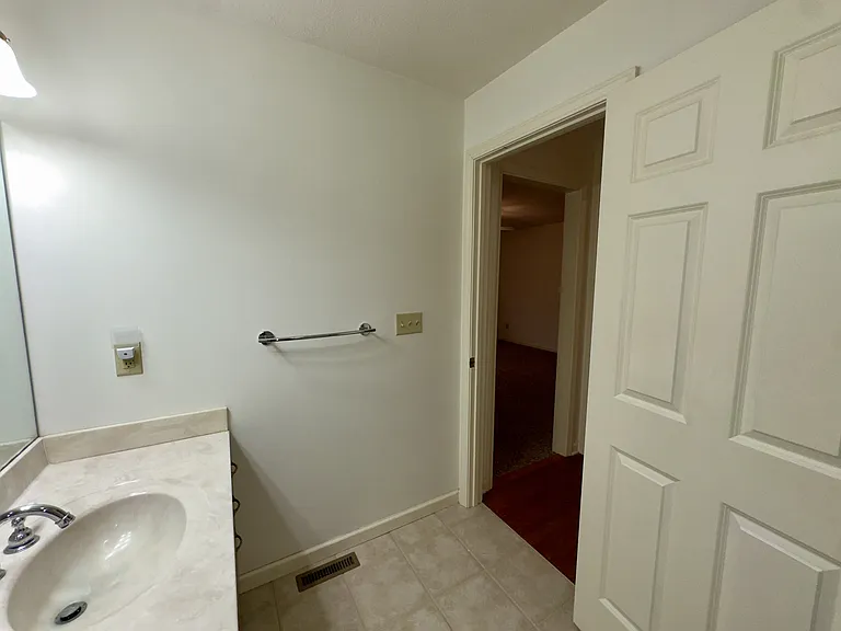 690 Terrace Lake Rd — Photo 41
