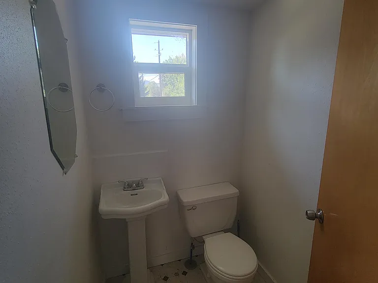 208 S Saint Charles St #10 — Photo 10