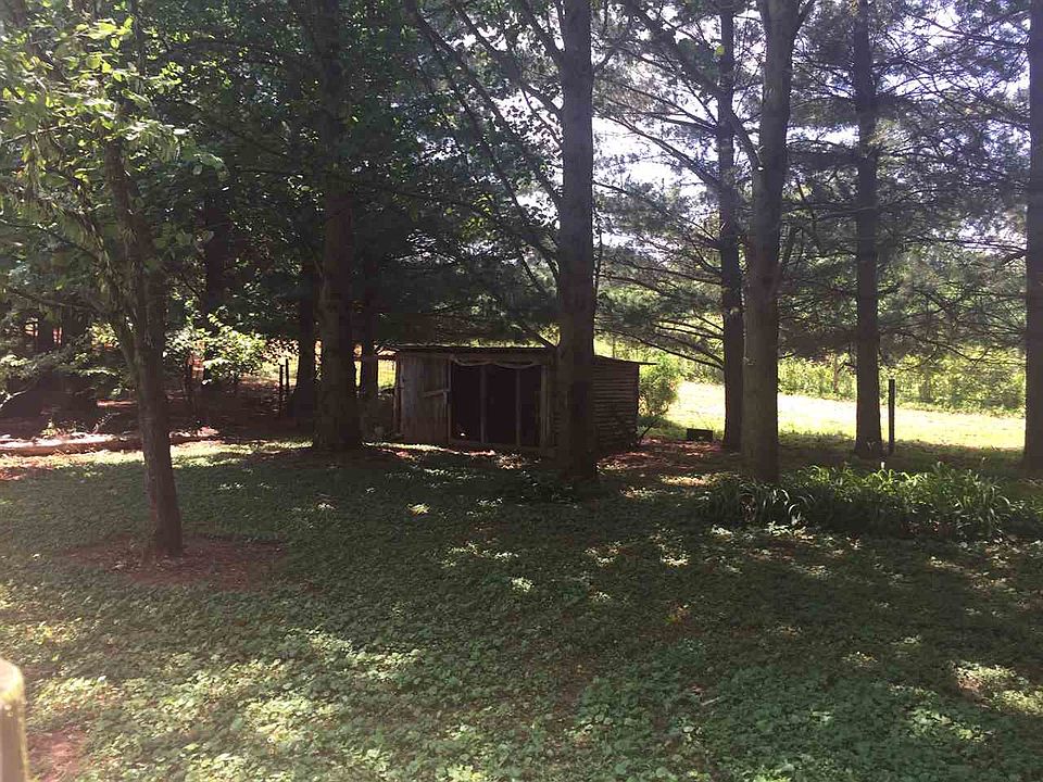 2nd image of 427 Bunch Rd