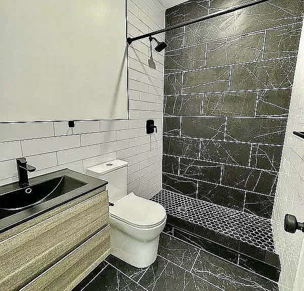 240 Crown St #1T — Photo 9