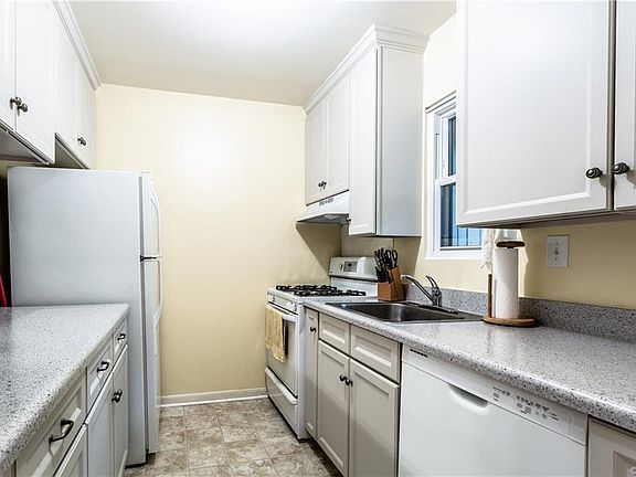 3rd image of 11943 W Briar Patch Dr #11943