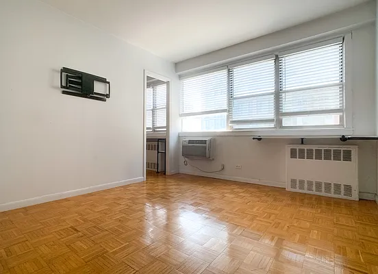 Rented by (Legacy) NY Quality Living Uptown | media 5