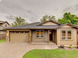 1096 NW 6th St, Gresham, OR 97030