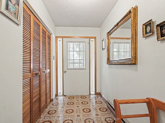 4th image of 23 Northwood Cres