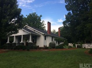 1336 14th Street Dr NE, Hickory, NC 28601