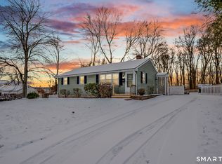 204 Hickory Circle, Middletown, CT 06457